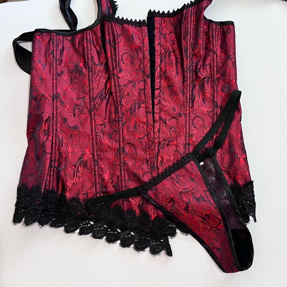 Dreamgirl Red & Black Lace Bustier Corset with Garters & Thong New Medium - Picture 8 of 16